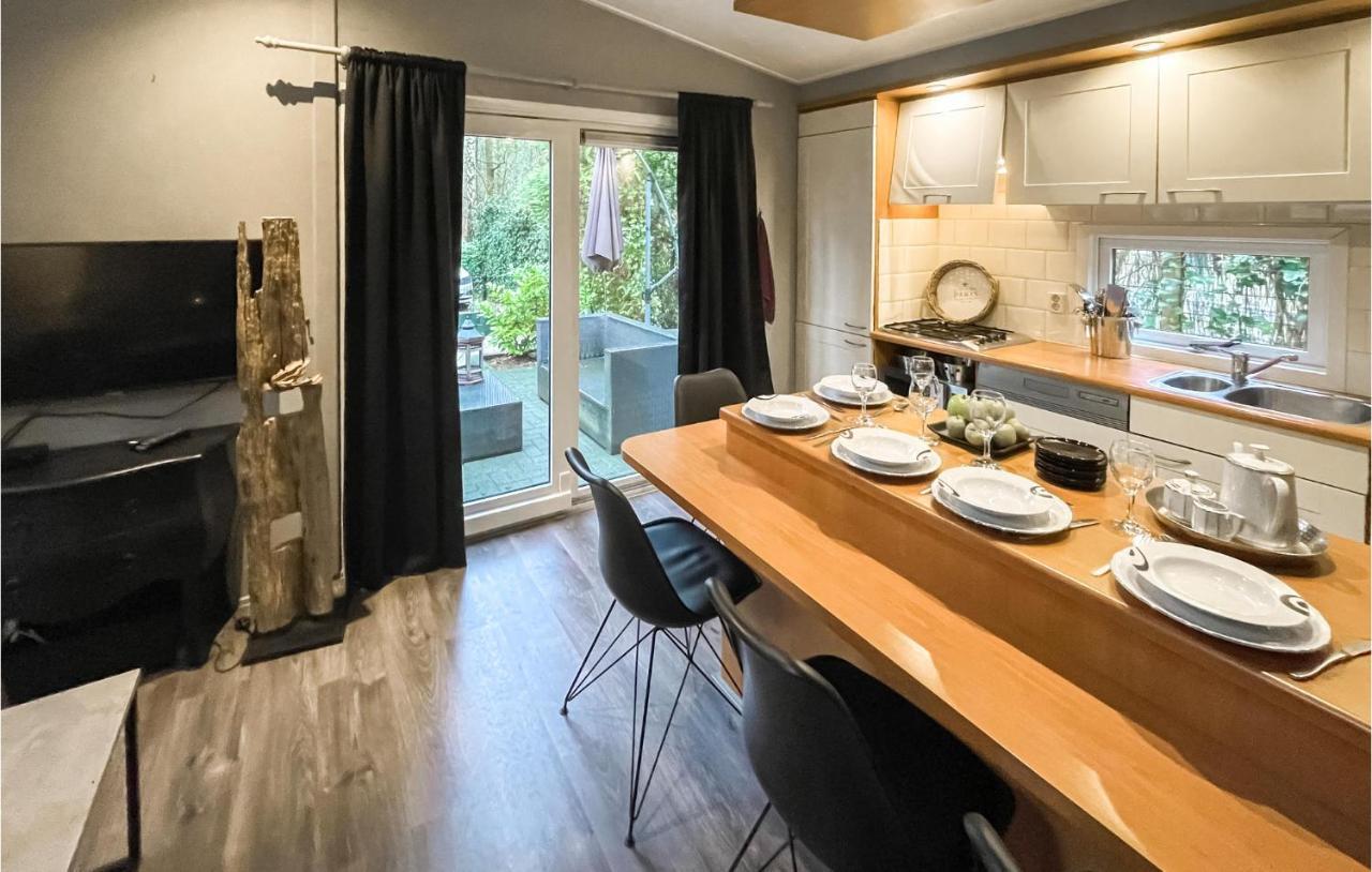 Awesome Home In Emst With Kitchen Buitenkant foto